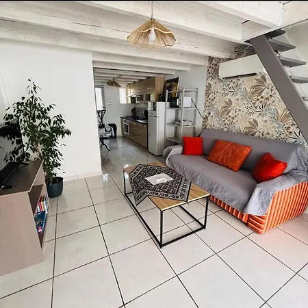 Cosy Au Calme, Exterieur Et Parking Prive Lägenhet