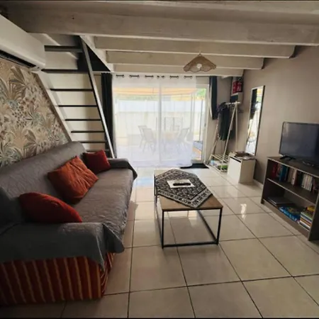 Cosy Au Calme, Exterieur Et Parking Prive Marguerittes